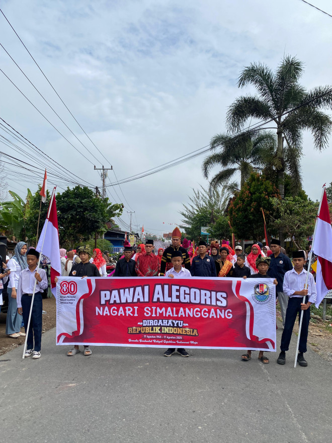 Pawai ALegoris Nagari Simalanggang